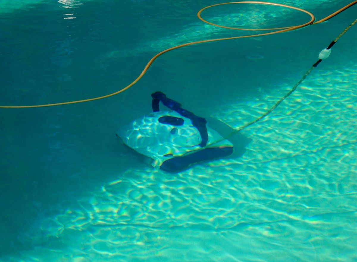  Robot cleaning a swimming pool 

